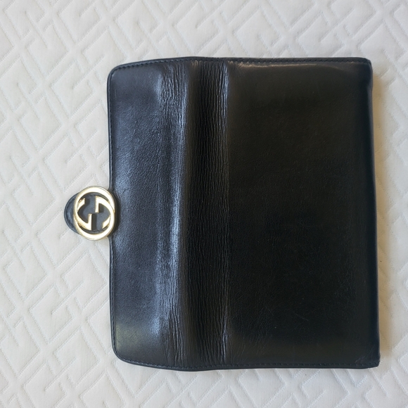 Gucci Black and Gold Emblem Leather Large Wallet - Picture 8 of 9